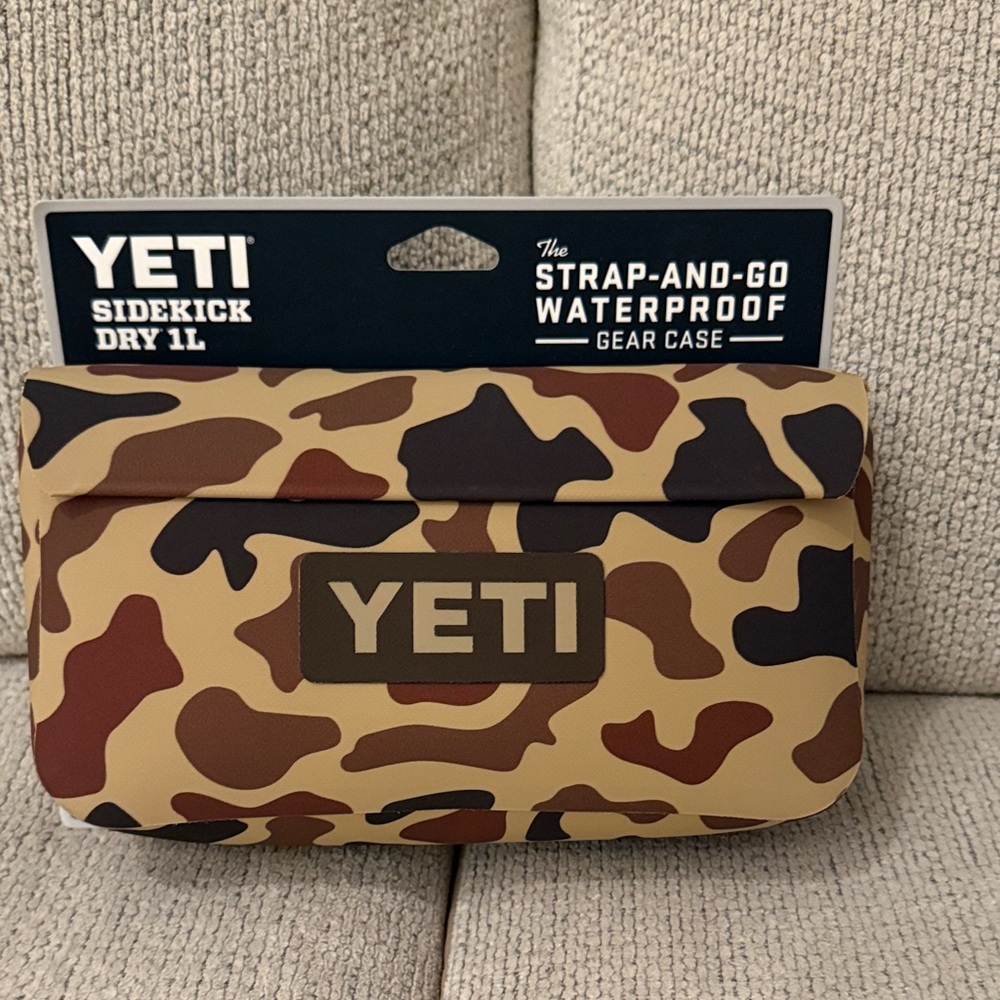 YETI Sidekick Dry 1L Wetland Camo